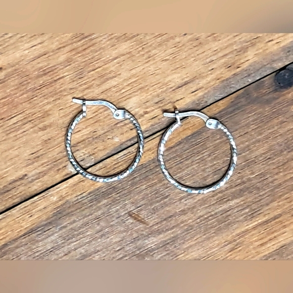 Source Unknown Jewelry - 925 Sterling Silver Vermeil Twist Hoop Earrings